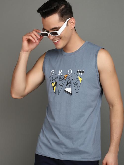 men chest print round neck regular fit t-shirt - 21935872 - Very Small Image - 1