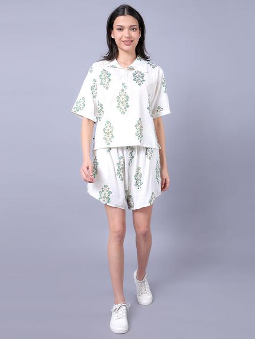 women floral print top and short co-ord set - 21947677 - Very Small Image - 1