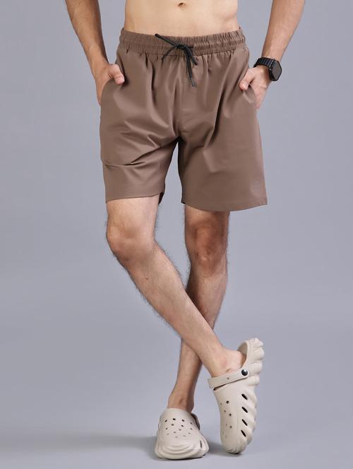 men solid mid rise regular fit shorts - 21948013 - Very Small Image - 1