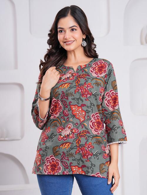 women floral print notch neck straight kurti - 21963062 - Very Small Image - 1