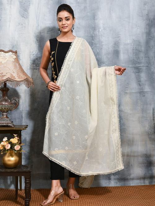 women solid with work embroidered dupatta - 21965779 - Very Small Image - 1