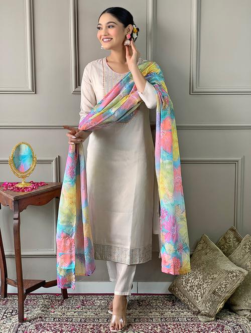 women three quarter sleeve kurta pant with dupatta set - 21987337 - Very Small Image - 1