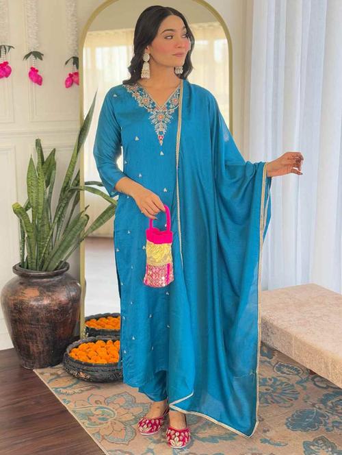 women solid with work three quarter sleeve kurta pant with dupatta set - 21989895 - Very Small Image - 1