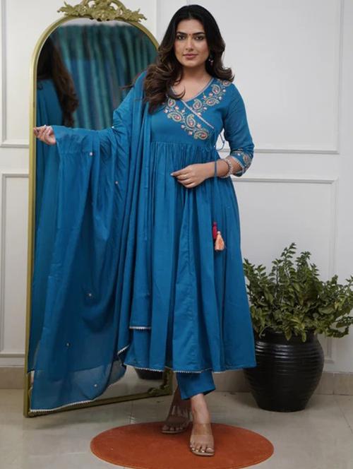 women embroidered three quarter sleeve kurta pant with dupatta set - 22009491 - Very Small Image - 1