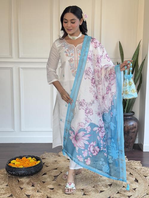 women embroidered three quarter sleeve kurta pant with dupatta set - 22011182 - Very Small Image - 1