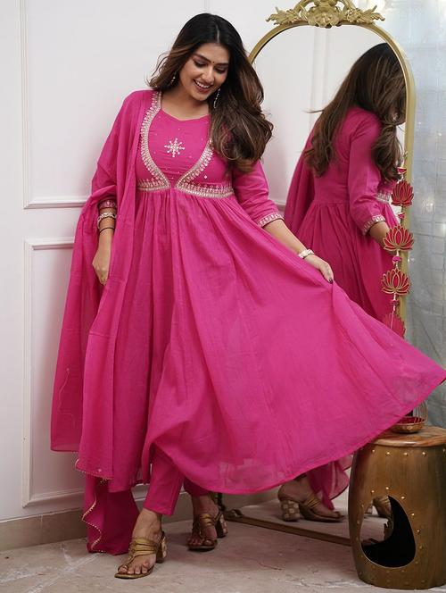 women embroidered three quarter sleeve anarkali kurta pant with dupatta set - 22011415 - Very Small Image - 1