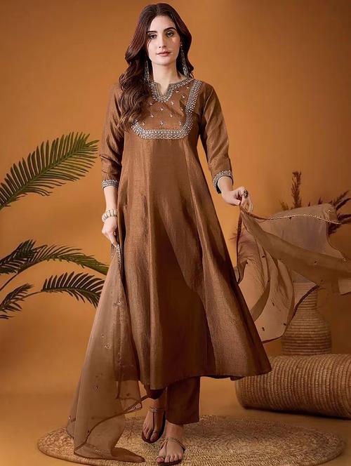 women embroidered three quarter sleeve kurta pant with dupatta set - 22011422 - Very Small Image - 1