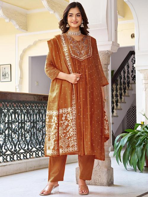 women embroidered three quarter sleeve kurta pant with dupatta set - 22014135 - Very Small Image - 1