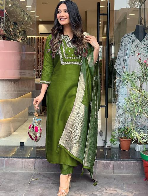 women embroidered three quarter sleeve kurta pant with dupatta set - 22014599 - Very Small Image - 1