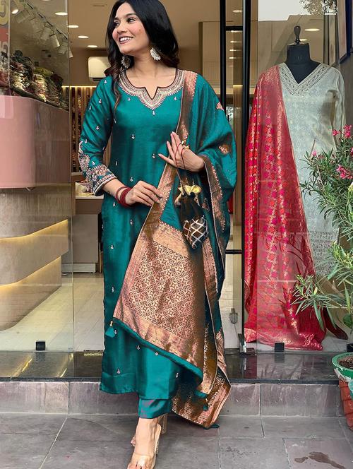 women embroidered three quarter sleeve kurta pant with dupatta set - 22014611 - Very Small Image - 1
