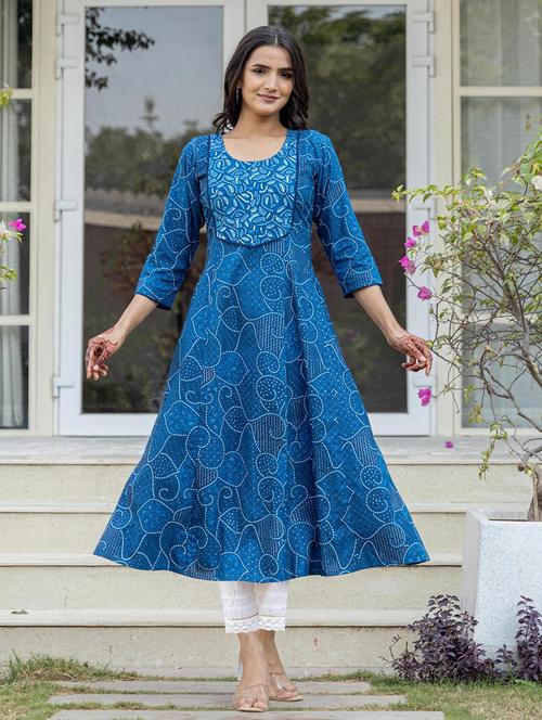 women embroidered three quarter sleeve flared kurta - 22014686 - Very Small Image - 1