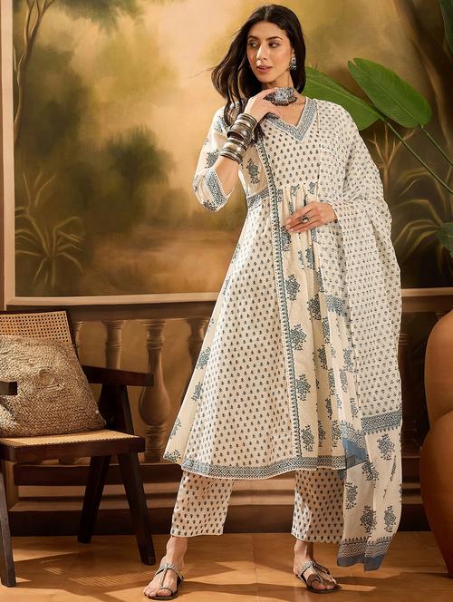 women printed three quarter sleeve kurta pant with dupatta set - 22026246 - Very Small Image - 1