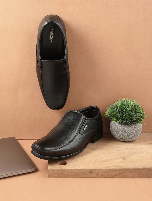 men solid slip on formal shoes - 22029096 - Very Small Image - 1
