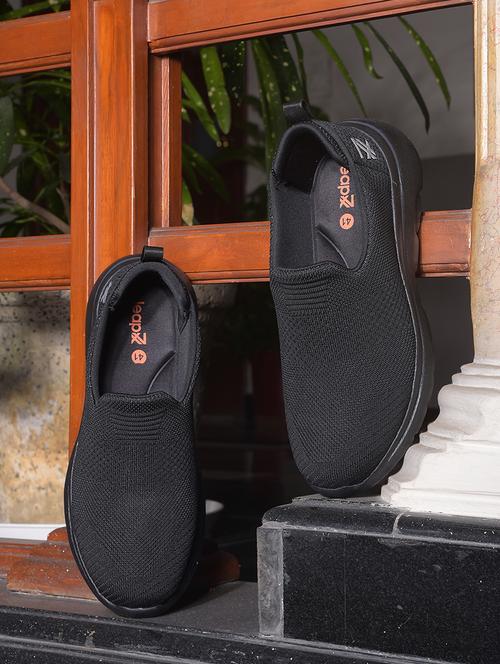 men black slip on sport shoe - 22029124 - Very Small Image - 1