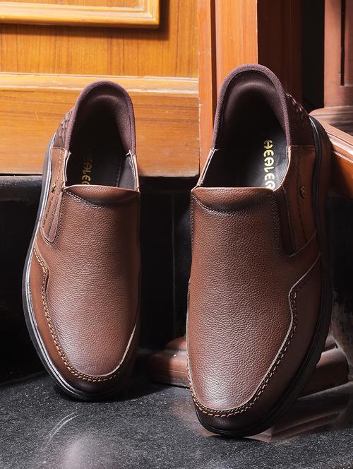 men solid slip on formal shoes - 22029244 - Very Small Image - 1