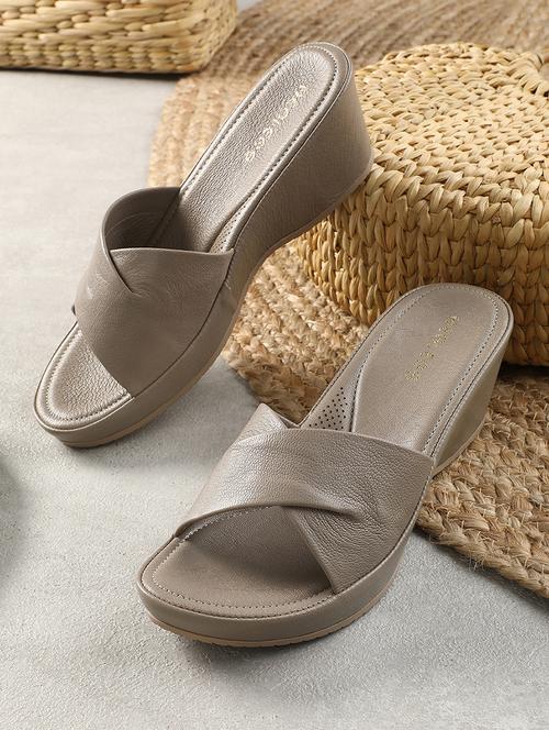 women solid slip on wedges - 22030168 - Very Small Image - 1