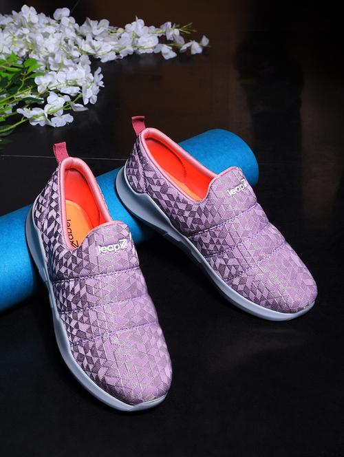 women solid slip on sports shoe - 22030214 - Very Small Image - 1