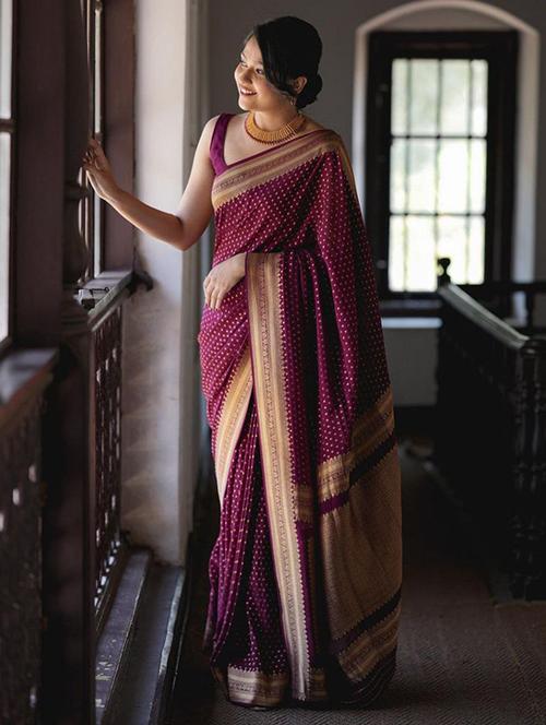 women self design banarasi saree with blouse - 22031046 - Very Small Image - 1