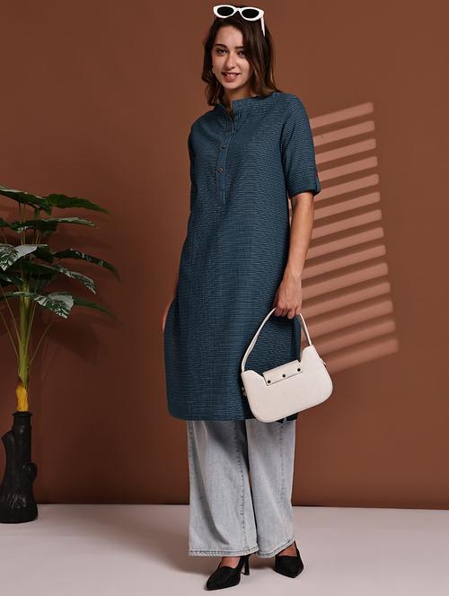 women striped roll up sleeve straight kurta - 22051698 - Very Small Image - 1