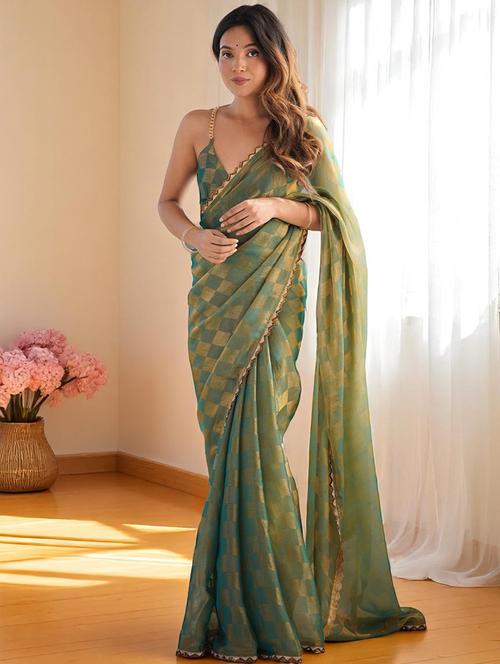 women checkered embellished bordered saree with blouse - 22066199 - Very Small Image - 1