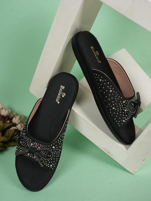 women black slip on flat sandal - 22084646 - Very Small Image - 1