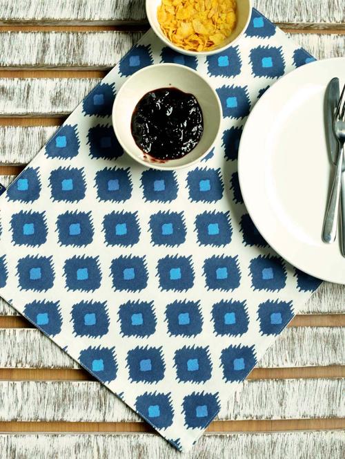 set of 6 blue ikat print placemats - 22944 - Very Small Image - 1