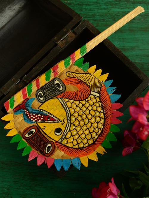 decorative fans with fish painting - 28767 - Very Small Image - 1
