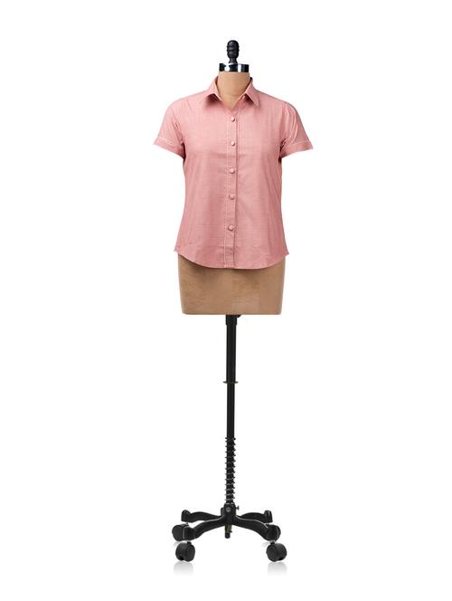 red shirt with contrasting piping on the button placket - 4592 - Very Small Image - 1