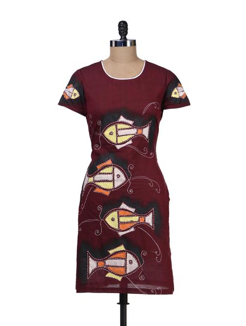 elegant maroon fish print kurta - 54727 - Very Small Image - 1