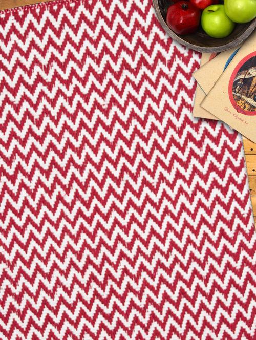 zig zag pattern red floor rug - 55488 - Very Small Image - 1
