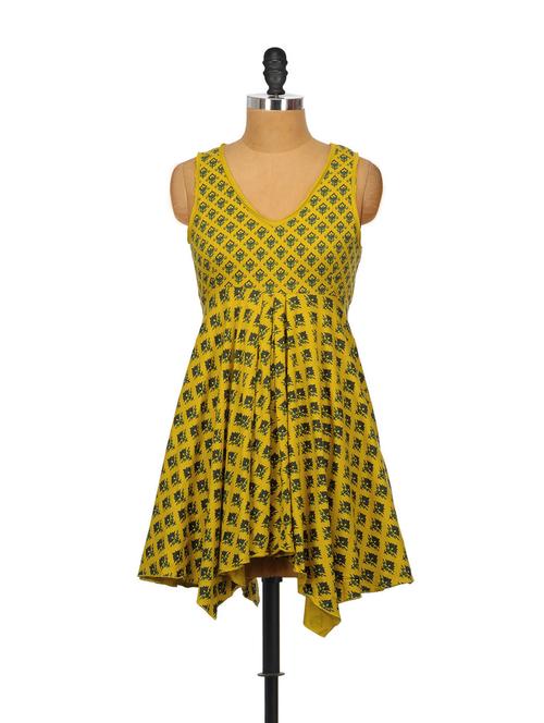 bright yellow short flared dress - 63600 - Very Small Image - 1