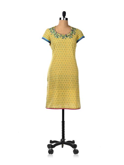 yellow block print kurta - 7072 - Very Small Image - 1