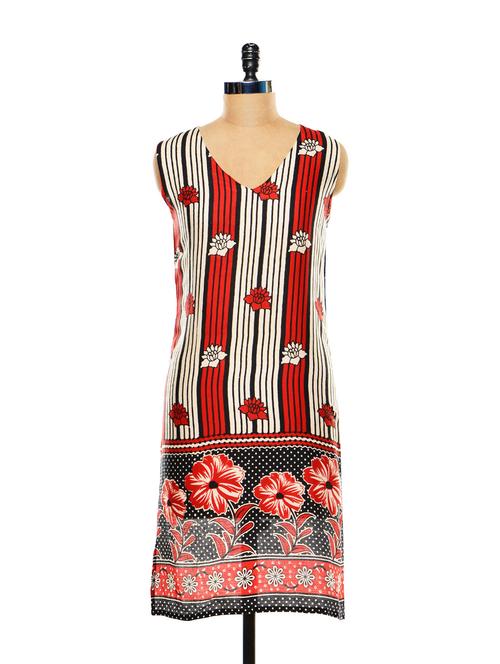 red and black printed regular kurta - 81256 - Very Small Image - 1