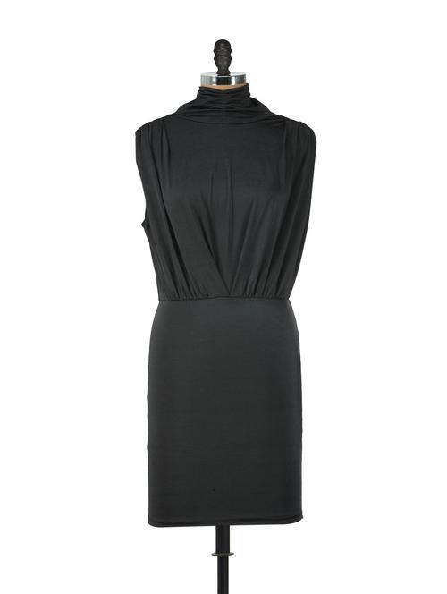 high-neck black dress - 896458 - Very Small Image - 1