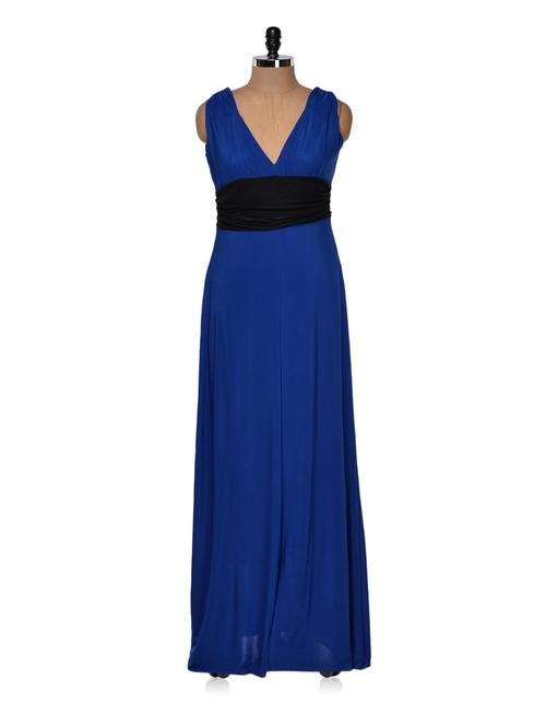 blue v neck gown - 942577 - Very Small Image - 1