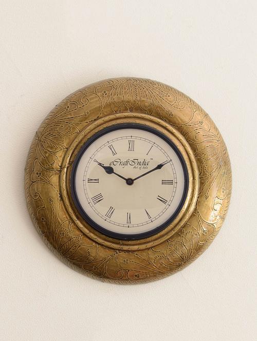 black and gold wooden wall clock - 9572270 - Very Small Image - 1