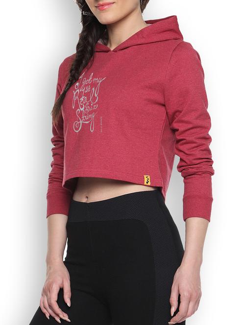 red cotton typographic printed cropped hoodie - 9607319 - Very Small Image - 1