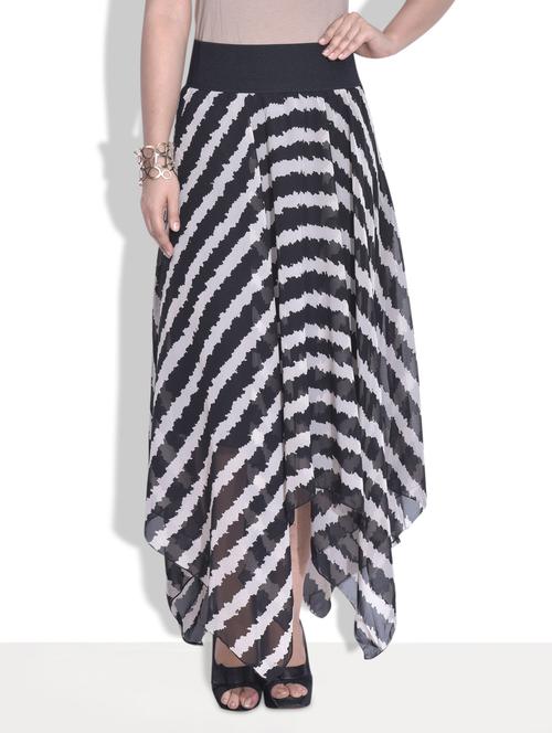 monochrome printed asymmetrical georgette skirt - 9625740 - Very Small Image - 1