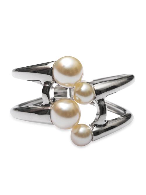 silver pearls embellished clasp bracelet - 9641076 - Very Small Image - 1