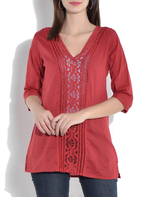 solid red cut worked cotton top - 9645464 - Very Small Image - 1
