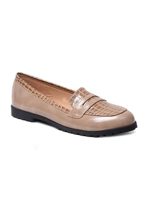 beige textured patent loafers - 9663740 - Very Small Image - 1