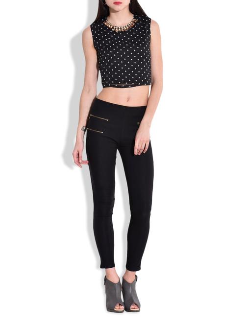black polka dots crop top - 9686560 - Very Small Image - 1