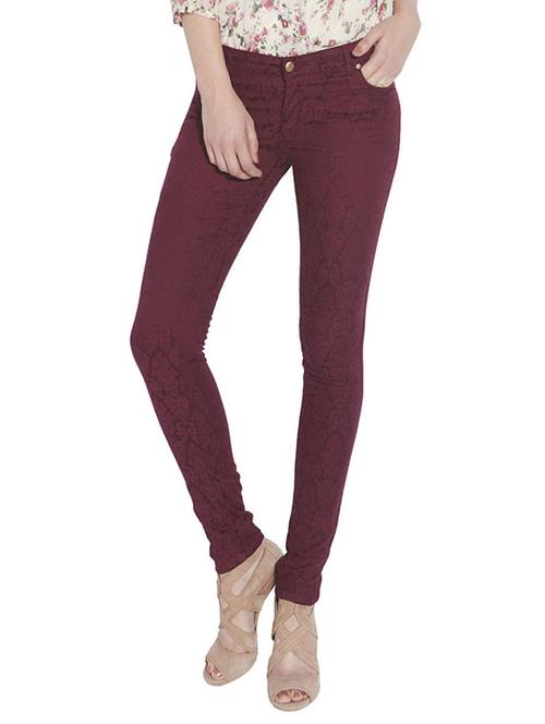 maroon denim jeans - 9739060 - Very Small Image - 1
