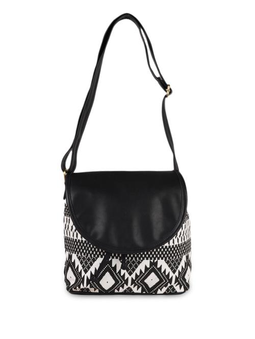 monochrome canvas casual sling bag (black) - 9805811 - Very Small Image - 1