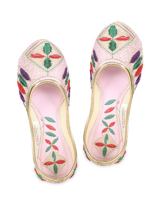 pink Canvas Embroidery jutis - 9843395 - Very Small Image - 1