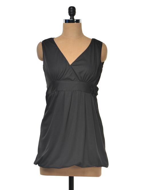 sleevless v neck mini dress - 990399 - Very Small Image - 1