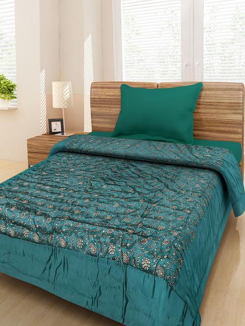 ethnic golden print single bed ac quilt - 10016451 - Very Small Image - 1