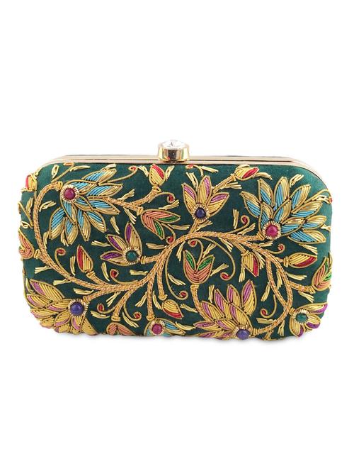  box clutches clutch - 10282965 - Very Small Image - 1