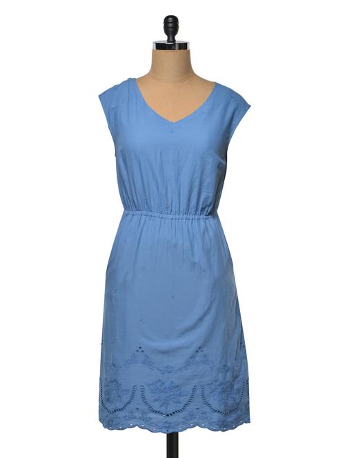 cotton chiffle v neck dress - 1029108 - Very Small Image - 1