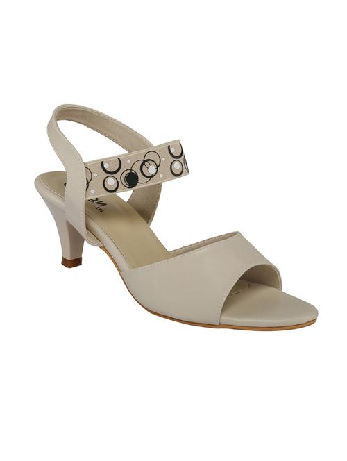 beige leatherette sandals - 10298213 - Very Small Image - 1